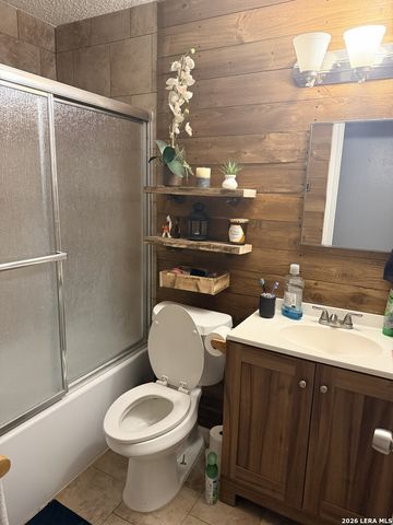 1410 RICHLAND HILLS DR, San Antonio, TX 78251