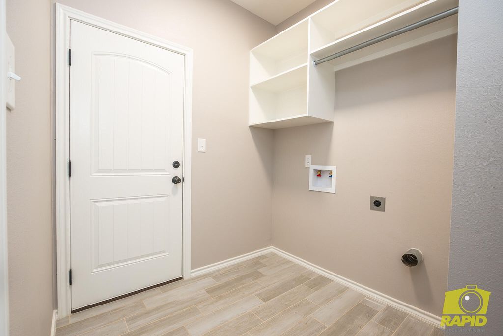 Image 15 of property listing at 4065 Wildebeest Way, San Angelo, TX 76901