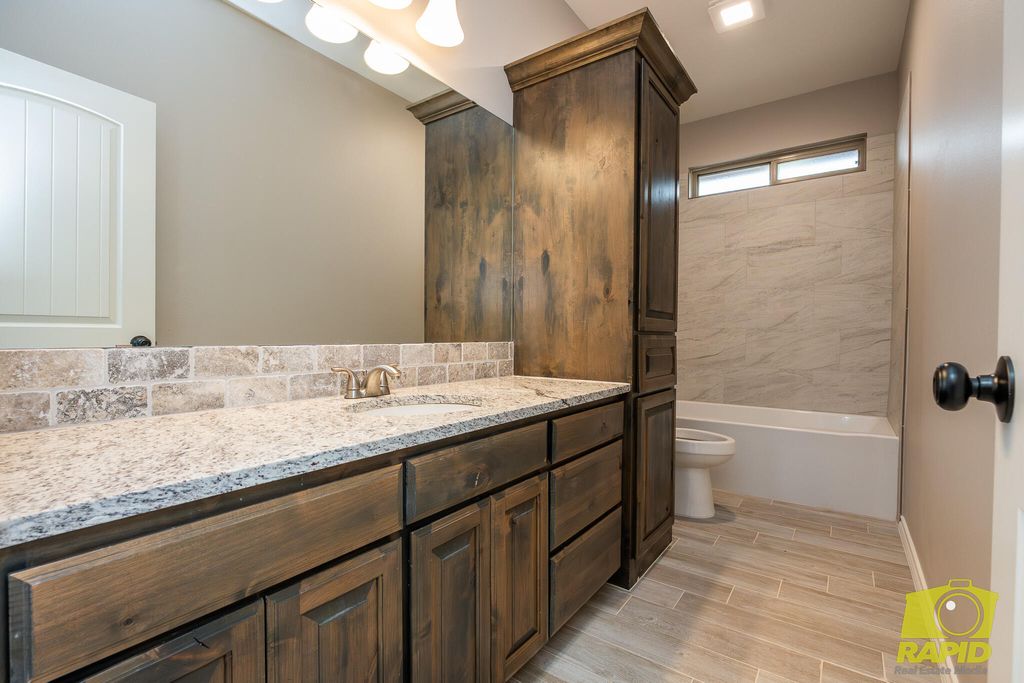 Image 19 of property listing at 4065 Wildebeest Way, San Angelo, TX 76901