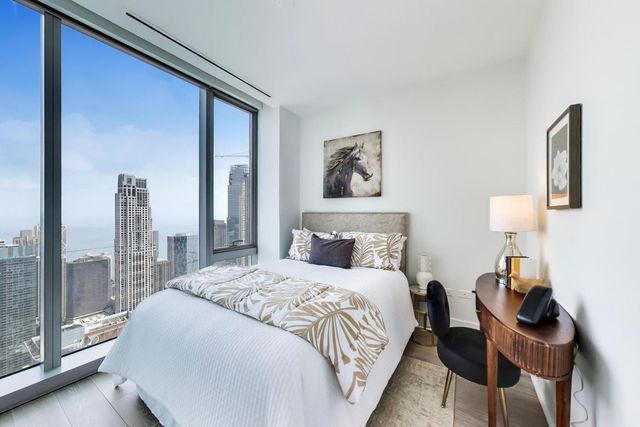 363 E Wacker Drive 5105, Chicago, IL 60601