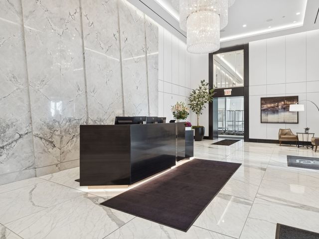 363 E Wacker Drive 5105, Chicago, IL 60601