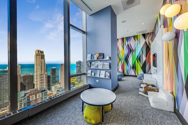 363 E Wacker Drive 5105, Chicago, IL 60601