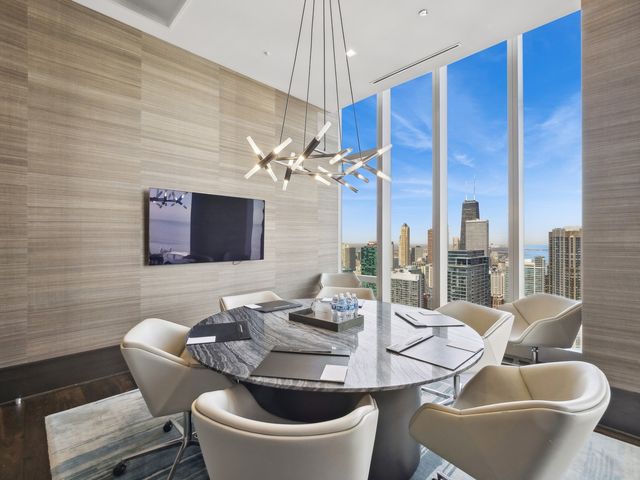 363 E Wacker Drive 5105, Chicago, IL 60601