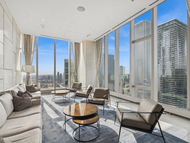 363 E Wacker Drive 5105, Chicago, IL 60601