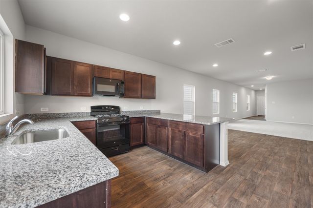 171 Haywood MNR, Maxwell, TX 78656