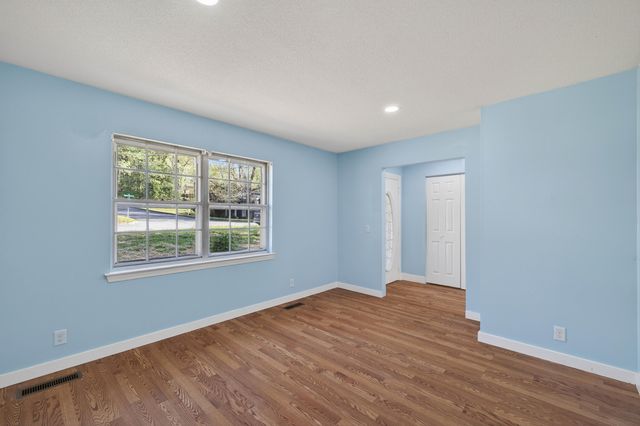 516 Briar Park Lane, Hixson, TN 37343