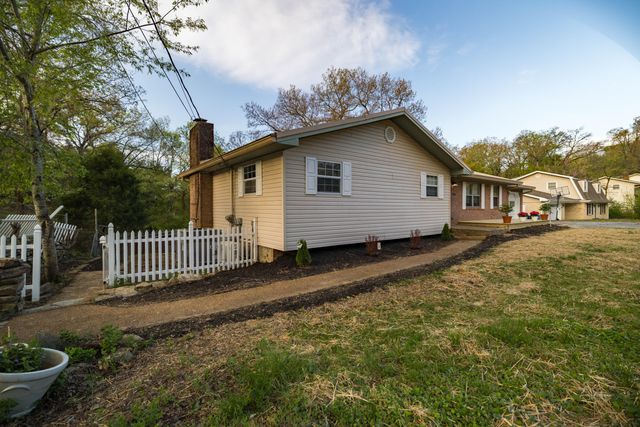 516 Briar Park Lane, Hixson, TN 37343