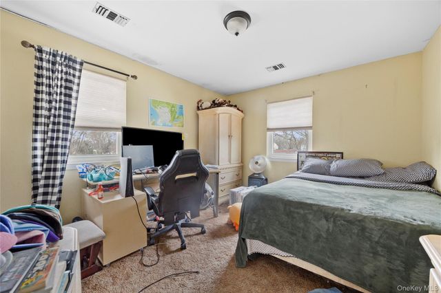 37 Okane Street, Central Islip, NY 11722