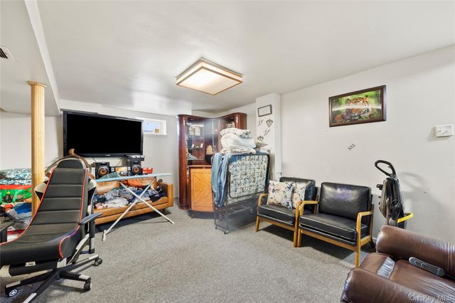 37 Okane Street, Central Islip, NY 11722