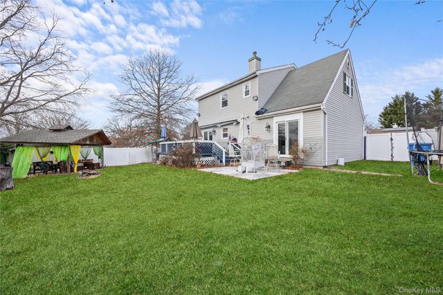 37 Okane Street, Central Islip, NY 11722