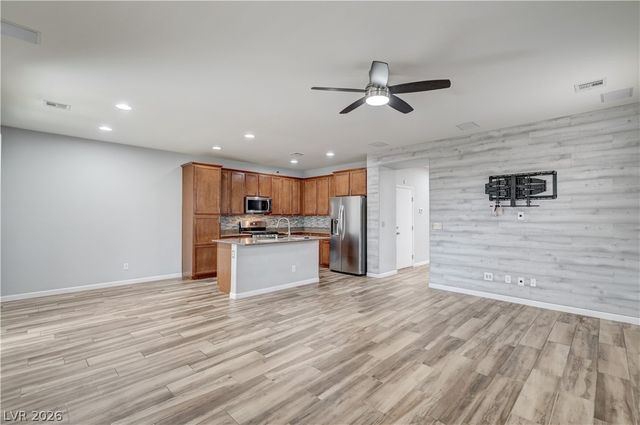 10365 Ironwood Pass Avenue, Las Vegas, NV 89166