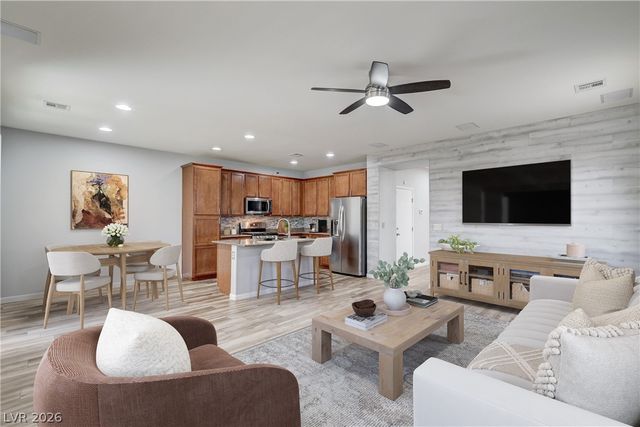10365 Ironwood Pass Avenue, Las Vegas, NV 89166