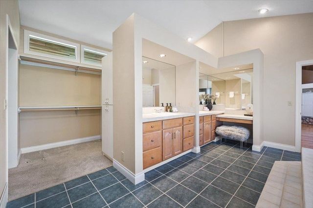 1728 E Rockwood Blvd, Spokane, WA 99203