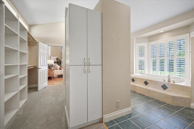 1728 E Rockwood Blvd, Spokane, WA 99203