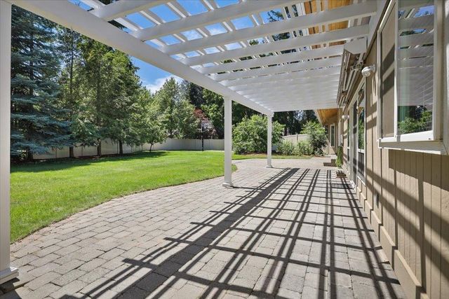1728 E Rockwood Blvd, Spokane, WA 99203
