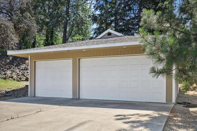 1728 E Rockwood Blvd, Spokane, WA 99203