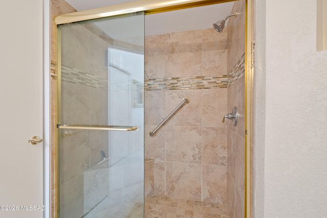 8490 N Lee Trevino Drive, Tucson, AZ 85742