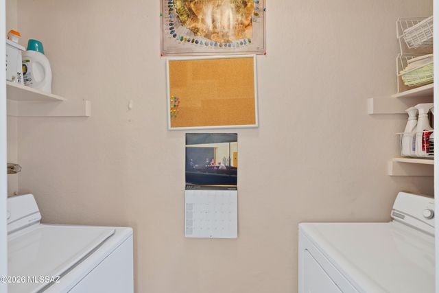 8490 N Lee Trevino Drive, Tucson, AZ 85742