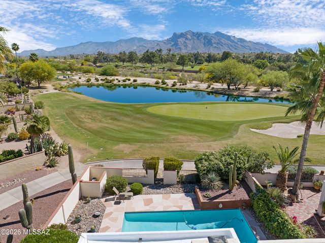 8490 N Lee Trevino Drive, Tucson, AZ 85742