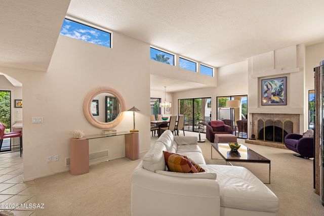 8490 N Lee Trevino Drive, Tucson, AZ 85742