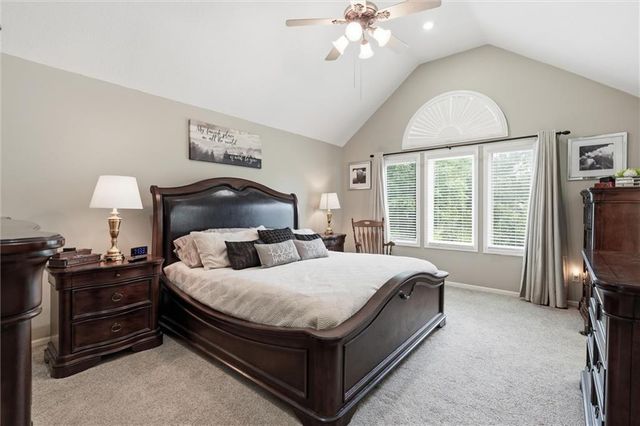 905 NE 100th Court, Kansas City, MO 64155