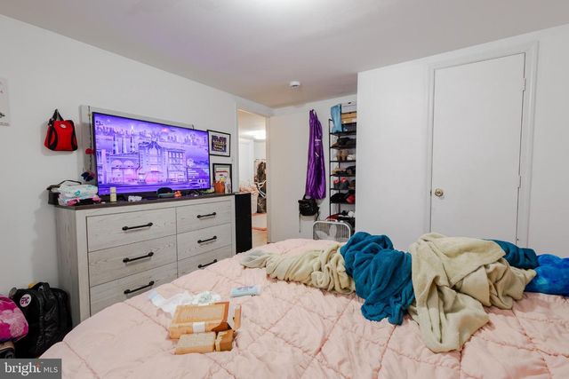 500 N MARSHALL ST, Ranson, WV 25438