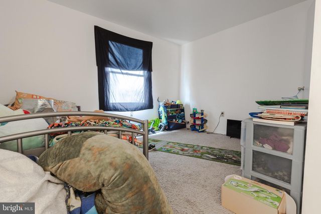 500 N MARSHALL ST, Ranson, WV 25438