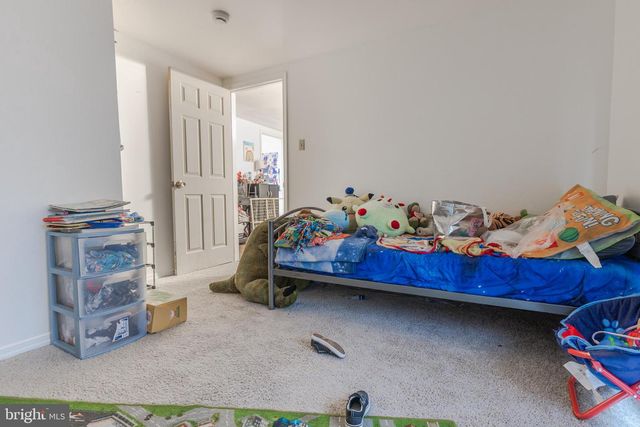 500 N MARSHALL ST, Ranson, WV 25438