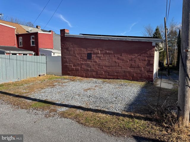 646 1ST ST, Lancaster, PA 17603