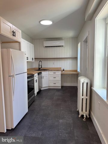 646 1ST ST, Lancaster, PA 17603