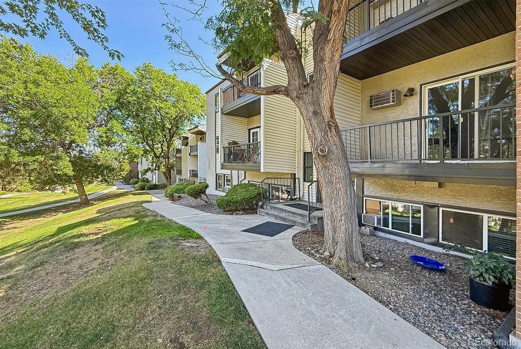 451 Golden Circle 101, Golden, CO 80401