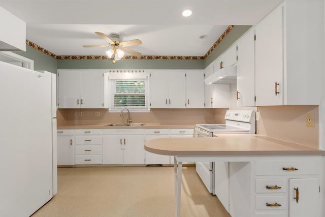 837 S Estelle St., Wichita, KS 67211