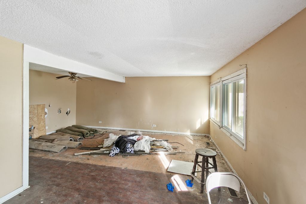 1235 San Simeon Drive 1235, Hanover Park, IL 60133 — photo 3