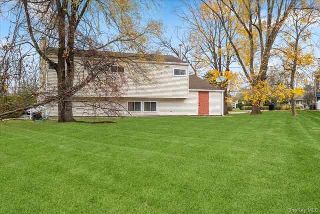 889 Fox Meadow Road, Yorktown Heights, NY 10598