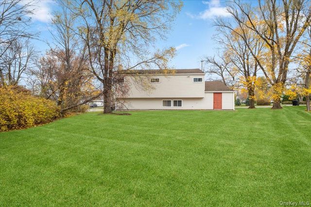 889 Fox Meadow Road, Yorktown Heights, NY 10598