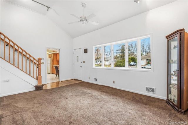 889 Fox Meadow Road, Yorktown Heights, NY 10598