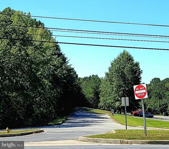 THAMES AVE, Lexington Park, MD 20653