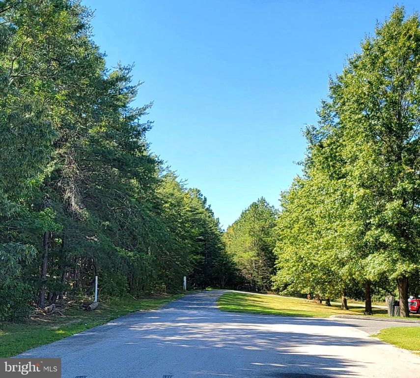 THAMES AVE, Lexington Park, MD 20653