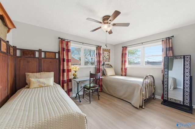 602 Barkley Street SW, Hartselle, AL 35640