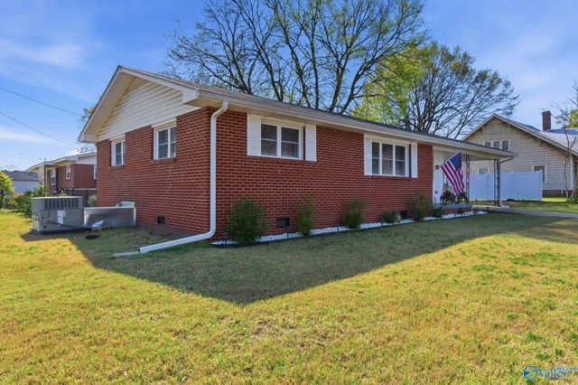 602 Barkley Street SW, Hartselle, AL 35640