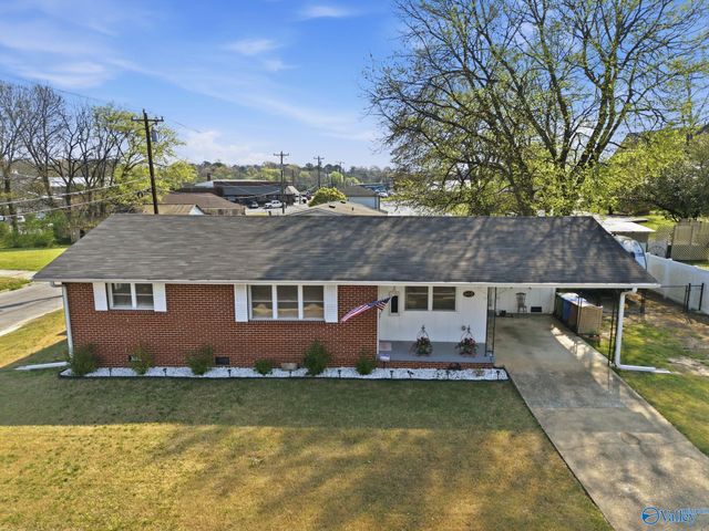 602 Barkley Street SW, Hartselle, AL 35640