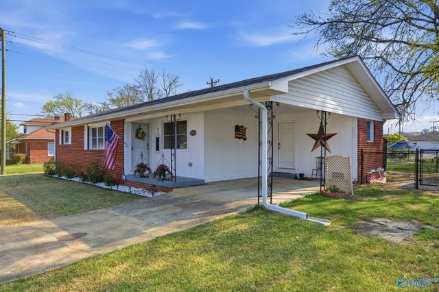 602 Barkley Street SW, Hartselle, AL 35640