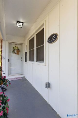 602 Barkley Street SW, Hartselle, AL 35640