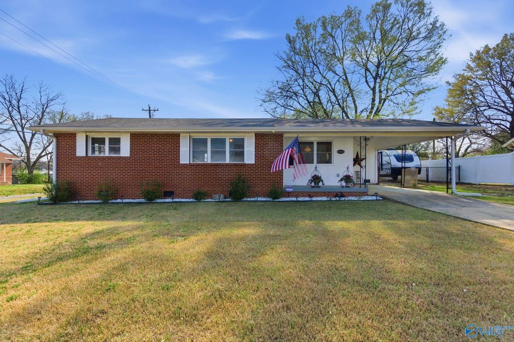 602 Barkley Street SW, Hartselle, AL 35640