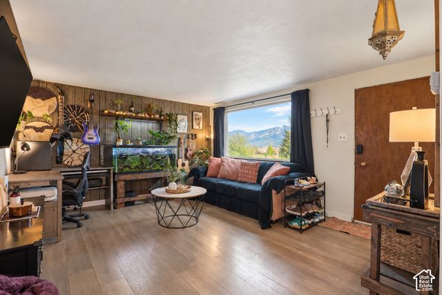 824 W DALTON AVE, Salt Lake City, UT 84104