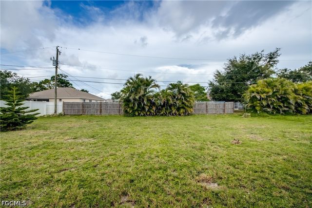 3810 SW 7th AVE, Cape Coral, FL 33914