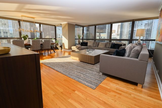 360 E Randolph Street 2205, Chicago, IL 60601