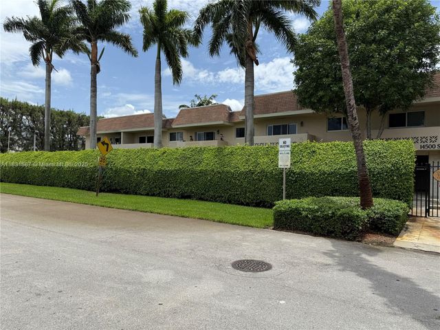 14500 SW 88th Ave 141, Palmetto Bay, FL 33176