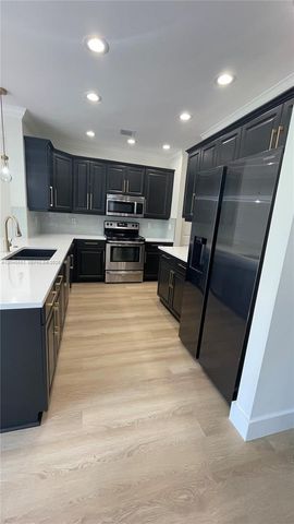 9936 Woodworth Ct, Wellington, FL 33414