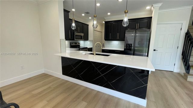 9936 Woodworth Ct, Wellington, FL 33414